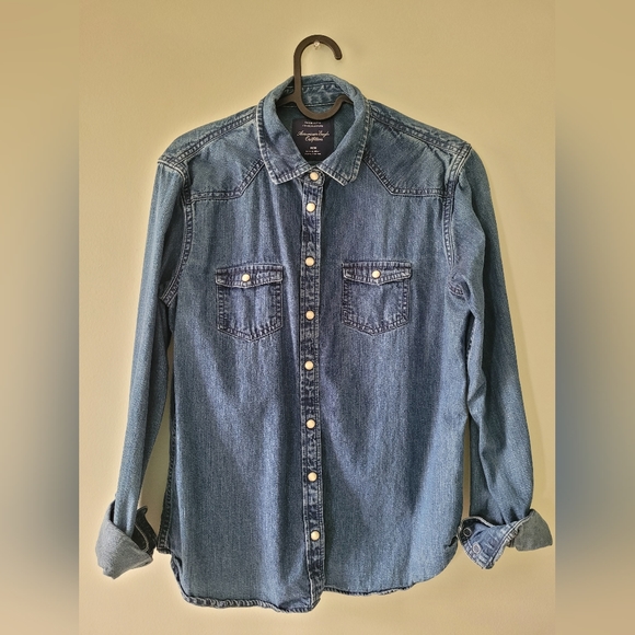 AE Long Sleeve Denim Snap Button-down Shirt - Picture 5 of 5